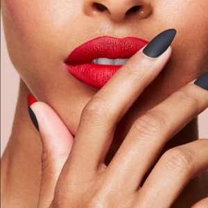 Static nails - press on reusable manicure
